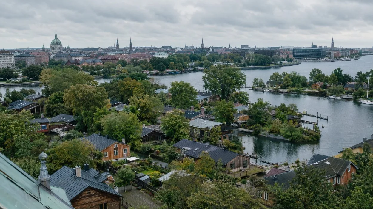 Self-built houses along the ramparts in Freetown Christiania