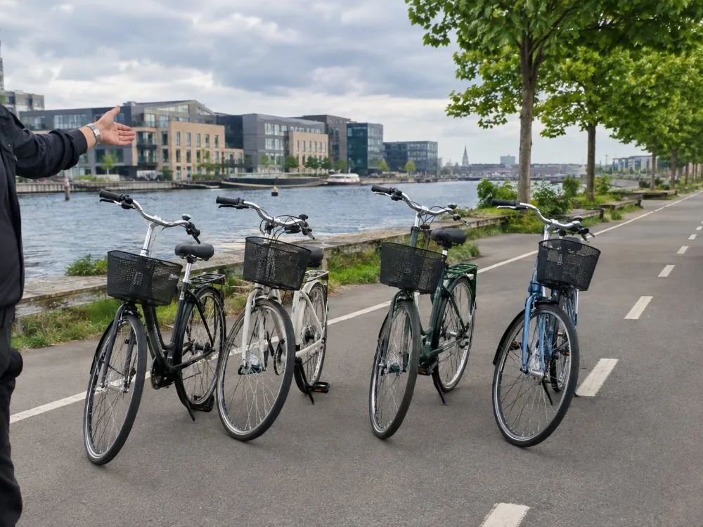 City Highlights Bike Tour with Christiania Visit