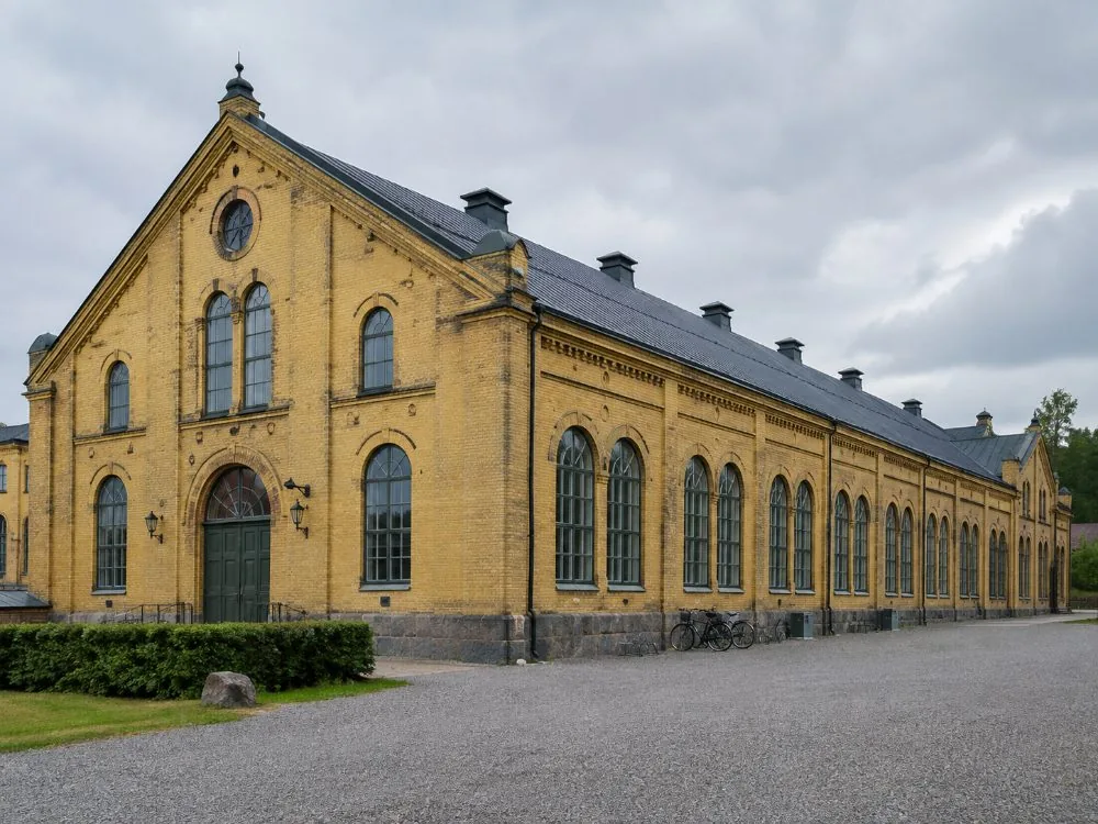 Den Grå Hal, the concert hall in Christiania&rsquo;s former riding house